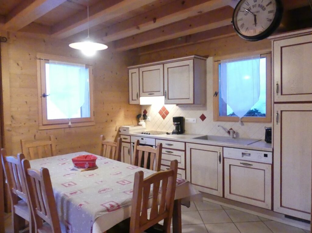 Demi chalet 3*** – 2 chambres – 7 voyageurs – 74 m²
