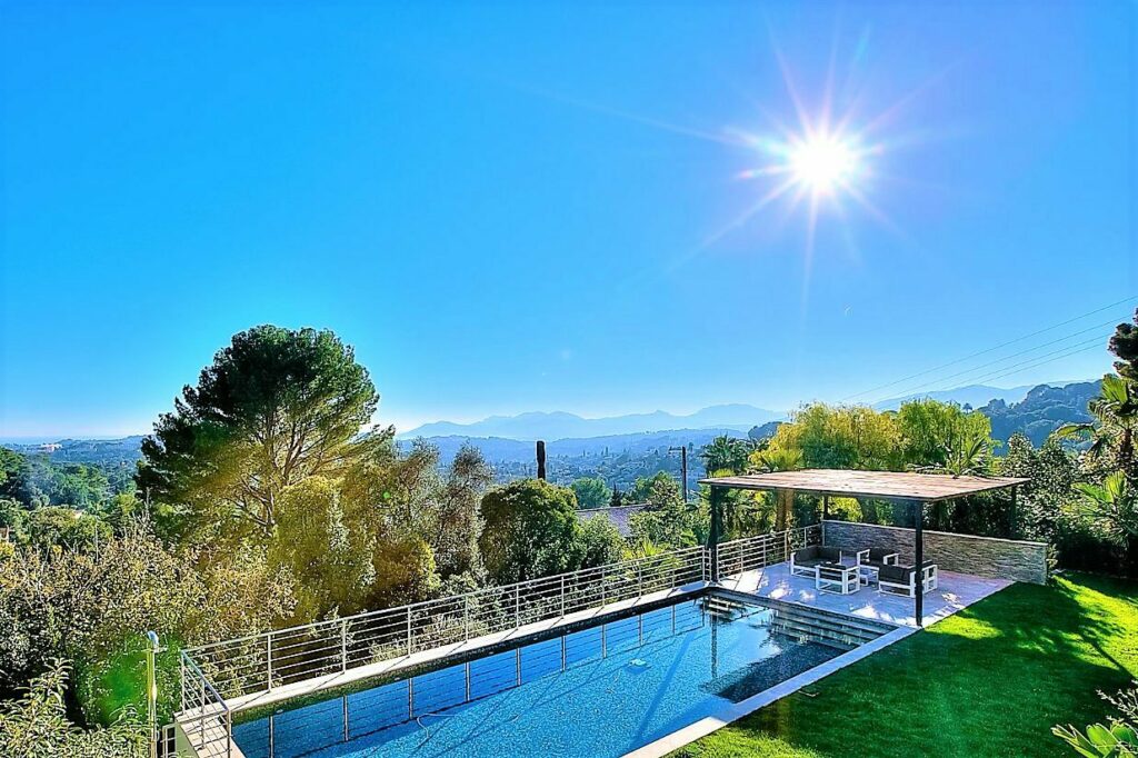 Coup de cœur assuré pour cette villa en position dominante – 10 pièces – 5 chambres – 400  m²