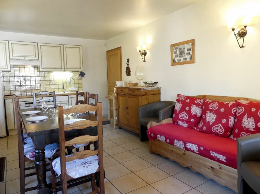Chalet de deux appartements 3*** au pied des pistes  – 3 chambres – 6 voyageurs – 53 m²