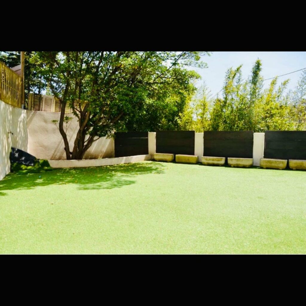 Immeuble de rapport 3 appartements – 9 pièces – 5 chambres – 203 m²