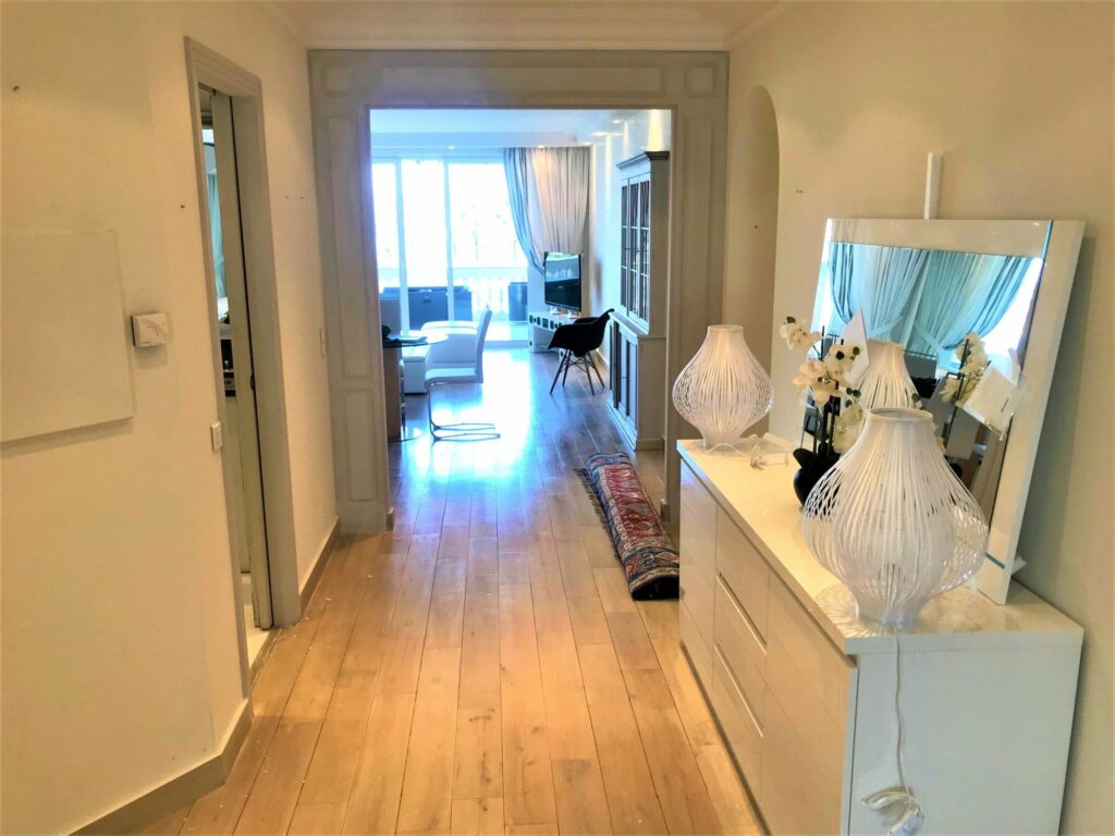 Appartement aux prestations haut de gamme – 4 pièces – 3 chambres – 105 m²