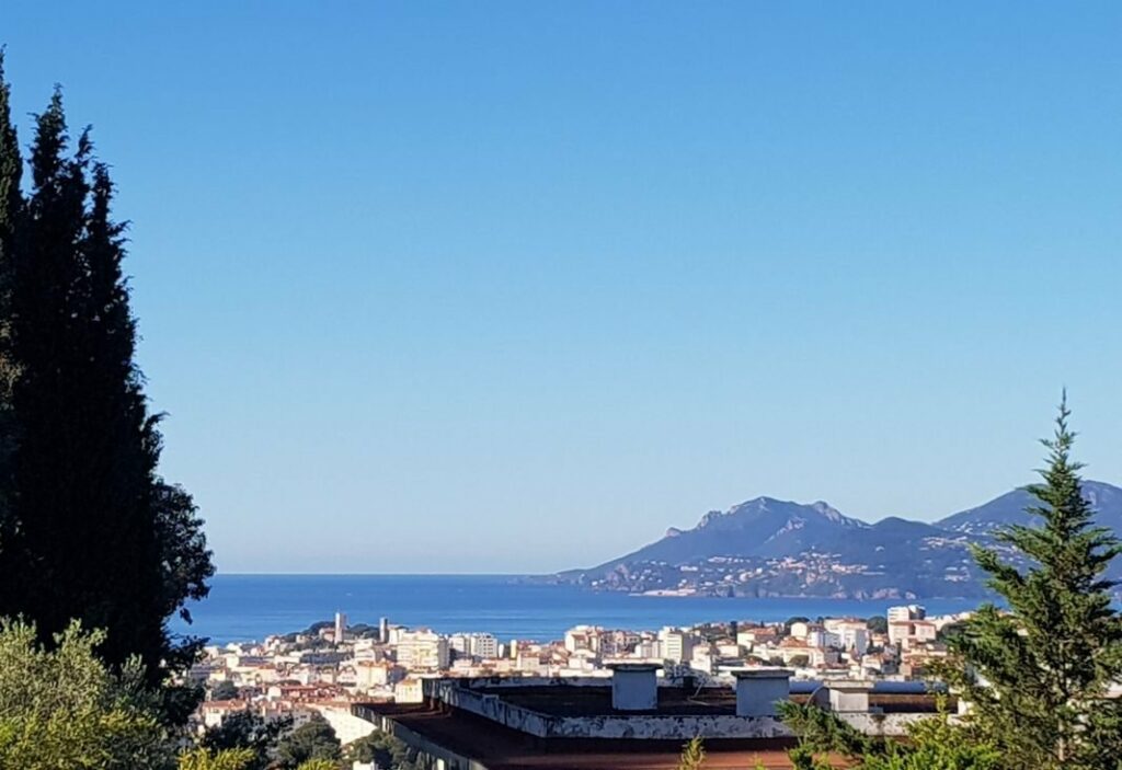 Appartement coup de cœur – 3 pièces – 2 chambres – 115 m²