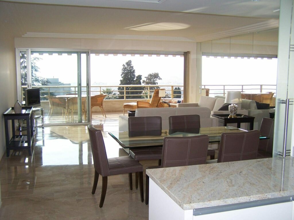 Appartement haut standing – 4 pièces – 3 chambres – 117 m²