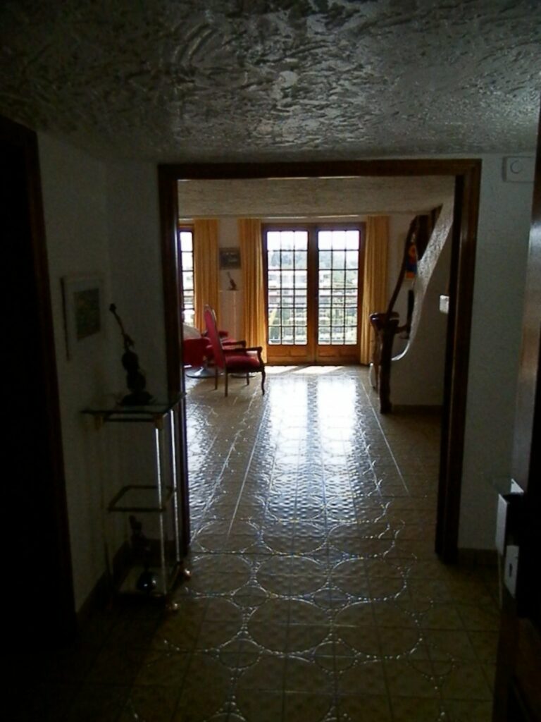 Appartement dans un écrin de verdure – 4 pièces – 2 chambres – 115 m²