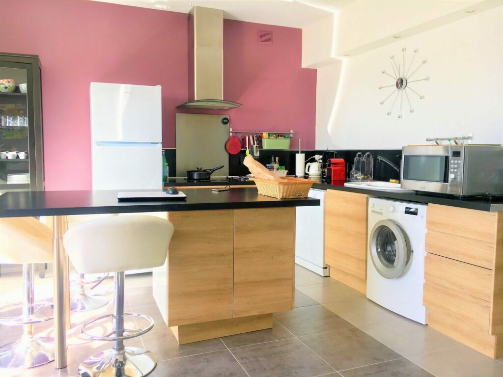 APPARTEMENT VUE MER – 4 pièces – 2 chambres – 68 m²