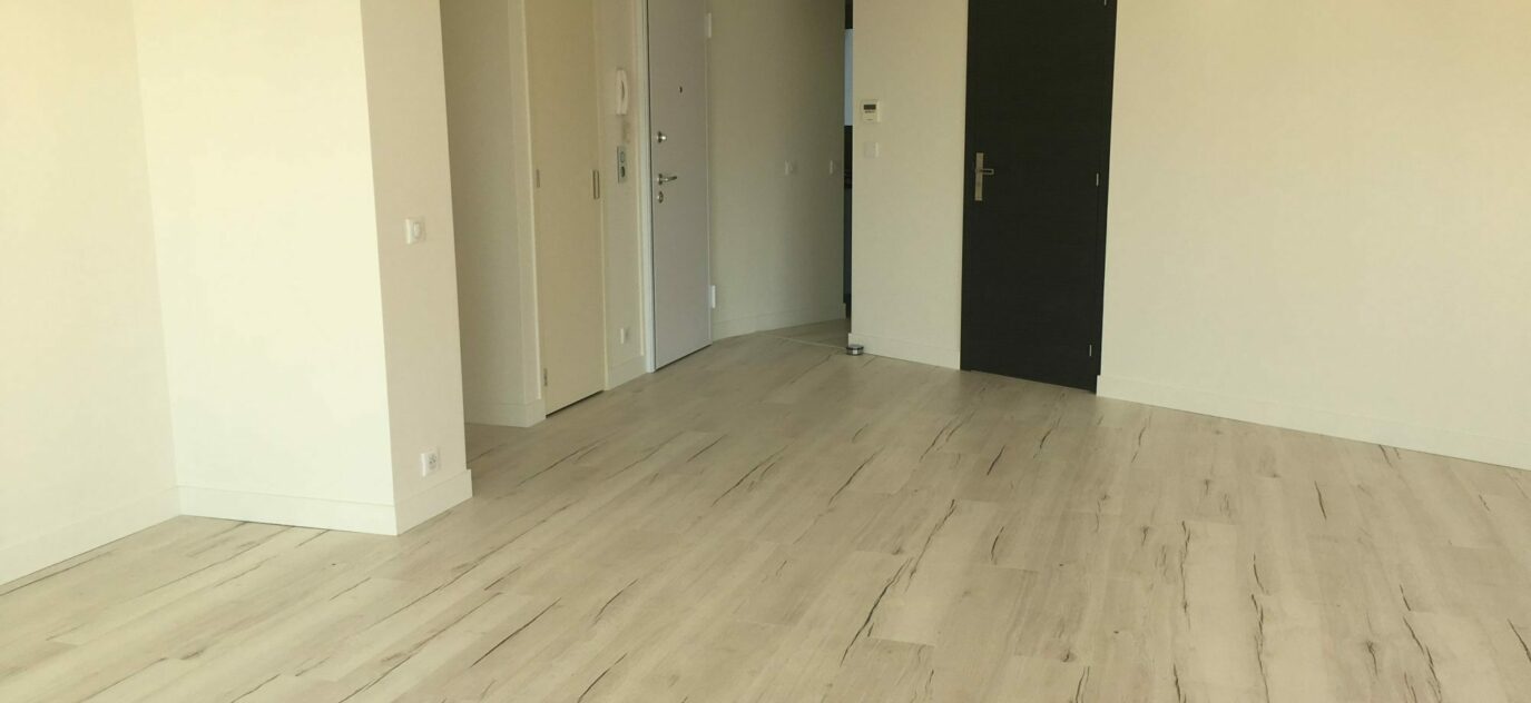 Appartement avec grand séjour d’angle – 3 pièces – 2 chambres – 80 m²