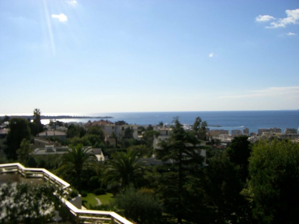 Appartement haut standing – 4 pièces – 3 chambres – 117 m²