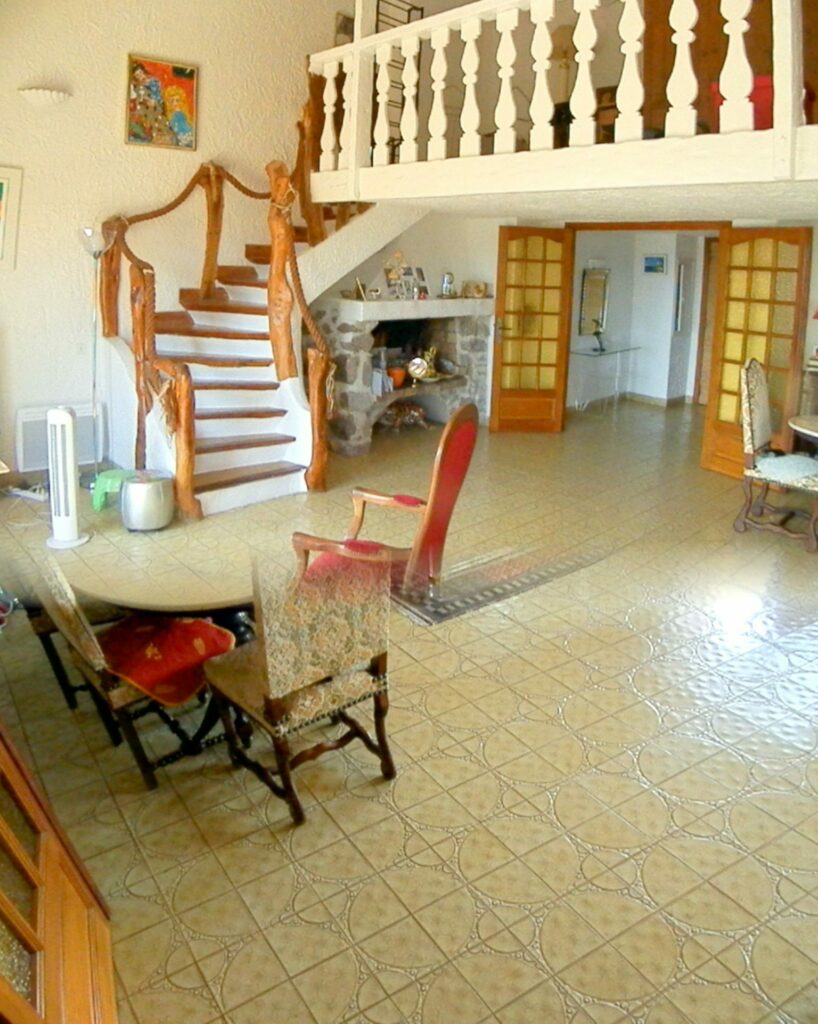 Appartement dans un écrin de verdure – 4 pièces – 2 chambres – 115 m²