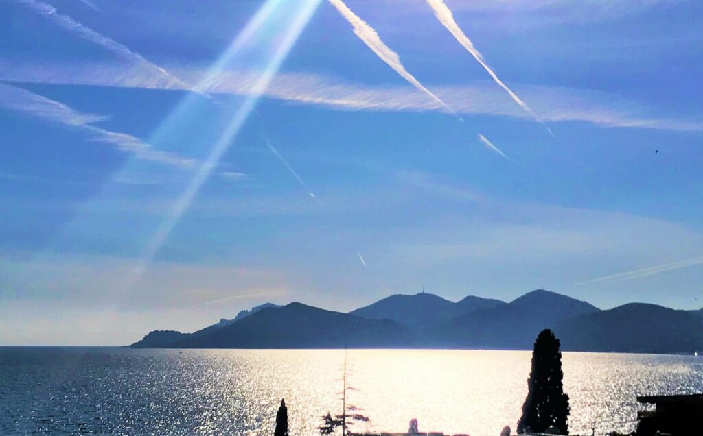 Appartement vue sur les îles de l’Esterel – 2 pièces – 1 chambre – 66 m²