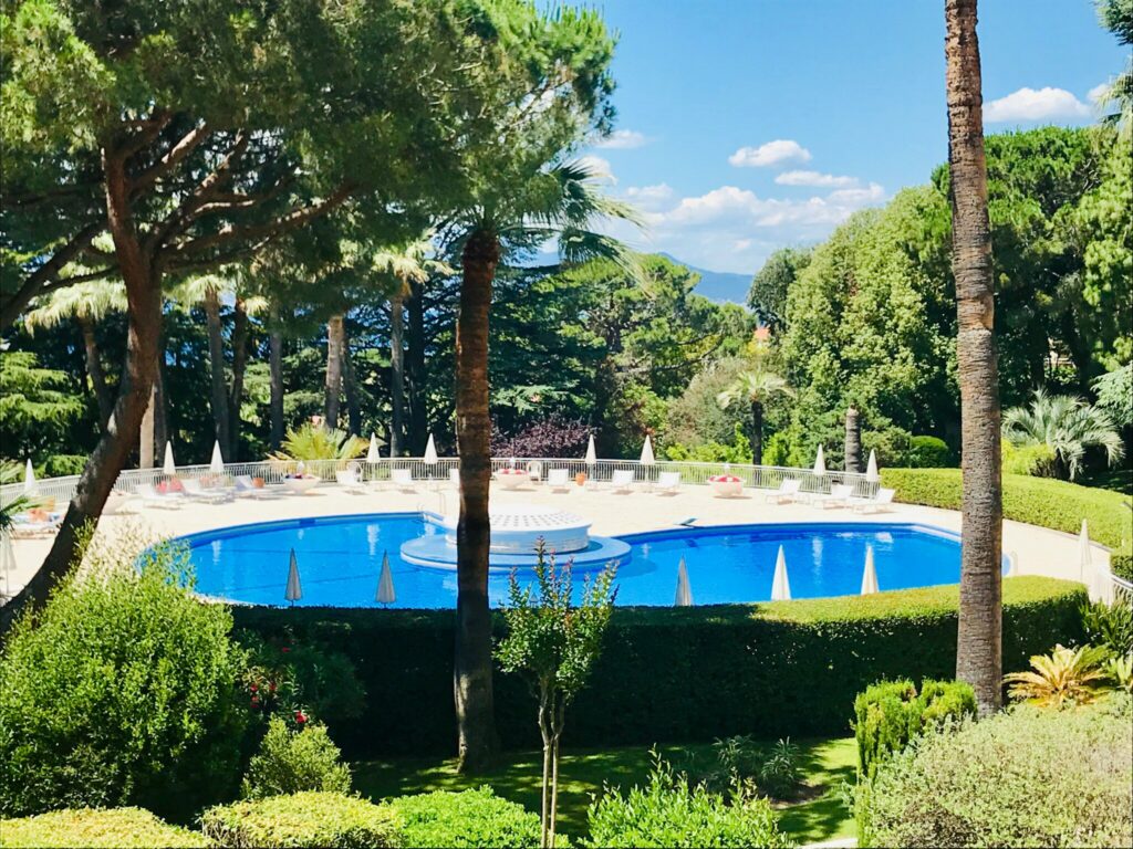 Appartement dans résidence de prestige – 4 pièces – 2 chambres – 105 m²