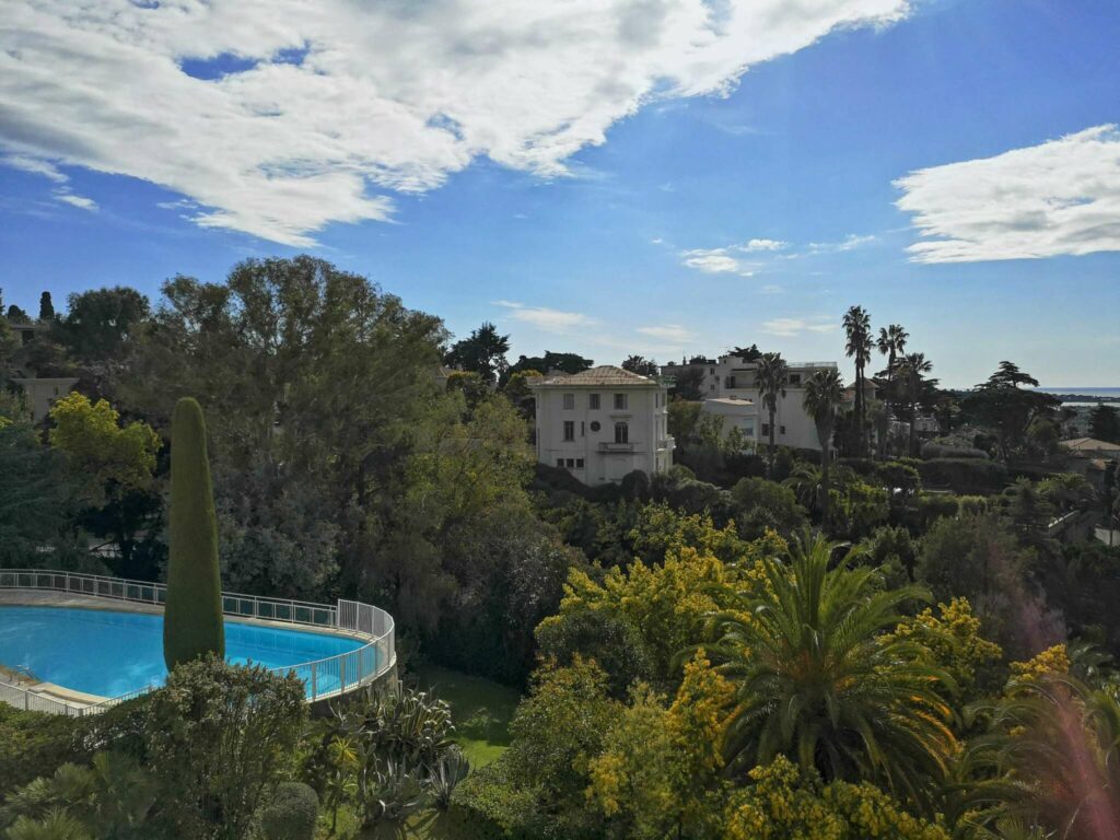 Appartement proche Croisette et centre ville – 2 pièces – 1 chambre – 53 m²