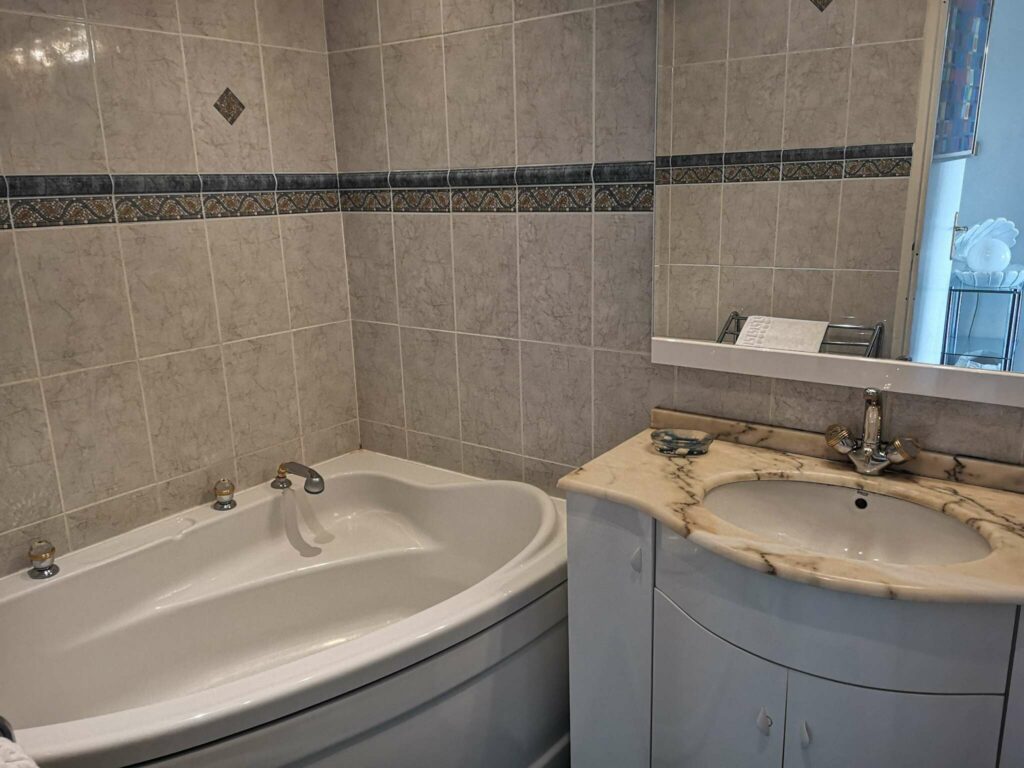 Appartement proche Croisette et centre ville – 2 pièces – 1 chambre – 53 m²