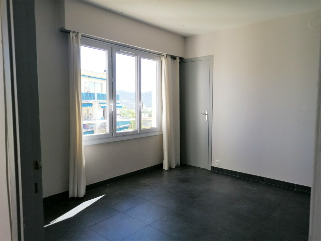 Appartement dans résidence gardiennée – 2 pièces – 1 chambre – 48 m²