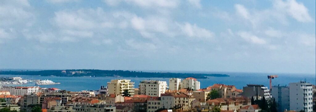 Vaste duplex – 7 pièces – 5 chambres – 210 m²