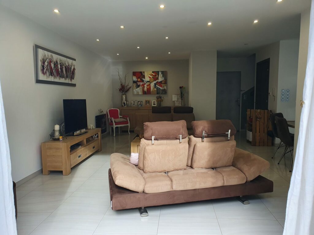 Appartement – 3 pièces – 2 chambres – 82 m²