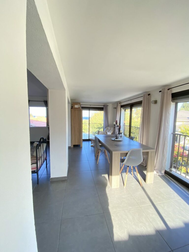 Appartement – 3 pièces – 1 chambre – 85 m²