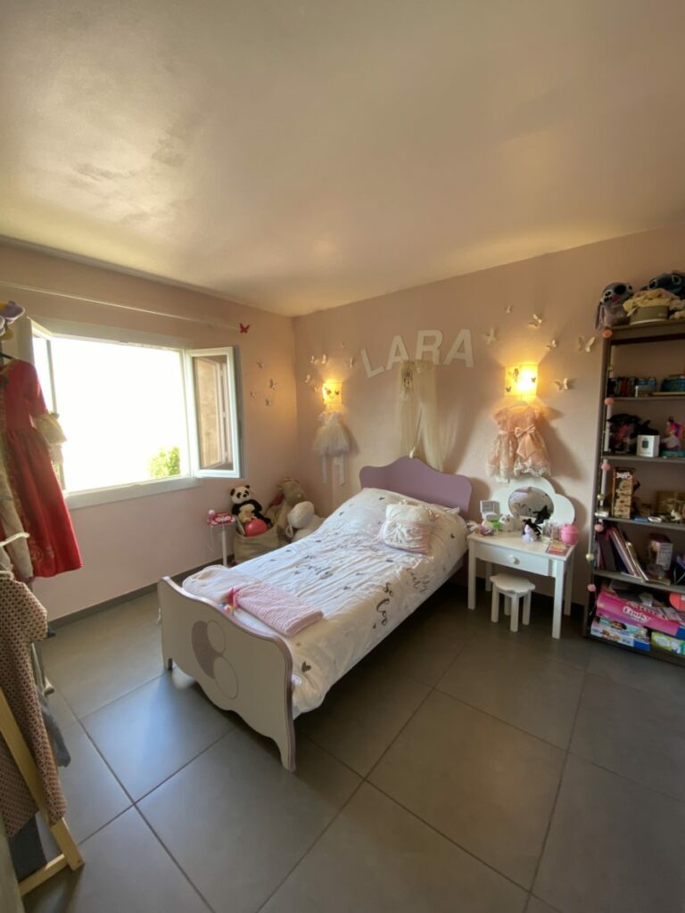 Appartement – 3 pièces – 1 chambre – 85 m²