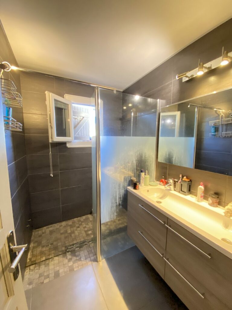 Appartement – 3 pièces – 1 chambre – 85 m²