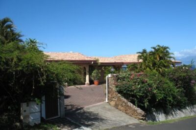 Villa méditerranéenne avec piscine et vue lagon – 5 pièces – 4 chambres – 250 m²