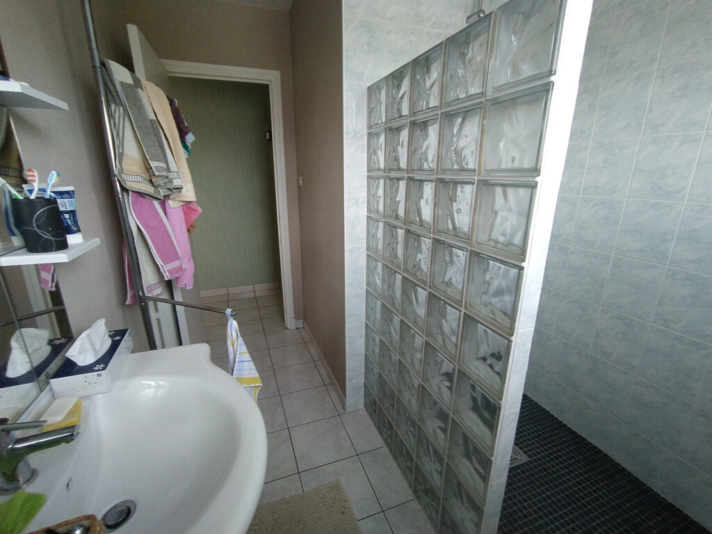  MAISON SUR MAURS AVEC UNE BELLE VUE