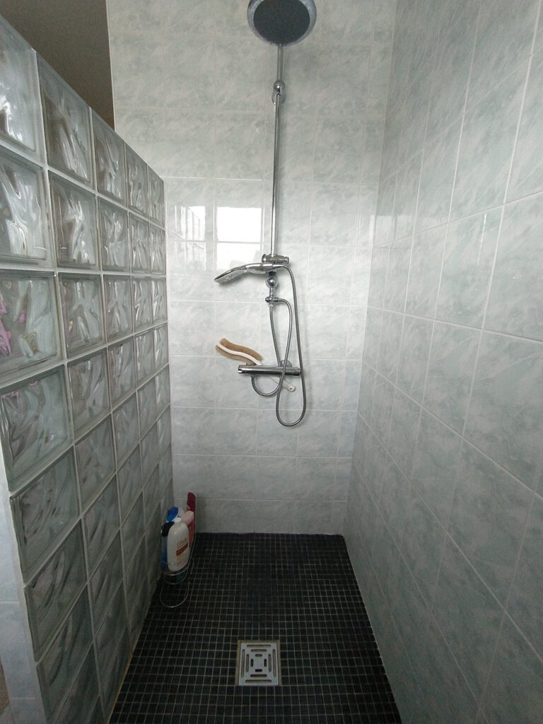  MAISON SUR MAURS AVEC UNE BELLE VUE