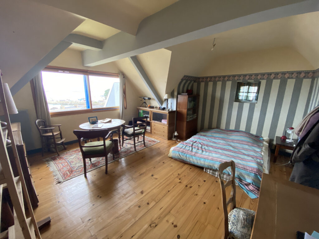 Maison de 130m2 sur un terrain constructible de 1708m2 avec