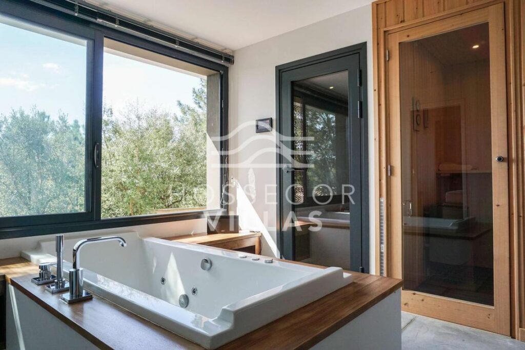 Villa Zopopa – 5 chambres – 10 voyageurs – 250 m²