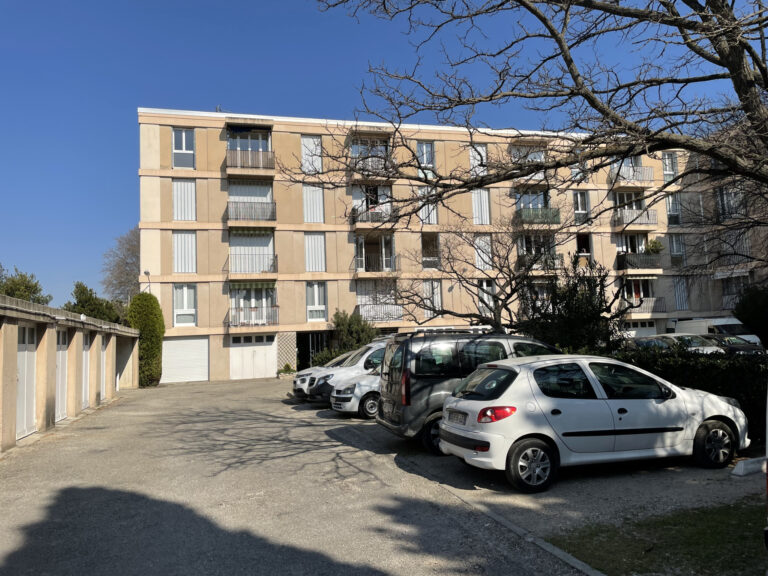 T3 avec travaux  dans résidence sécurisée au calme – 4 pièces – 2 chambres – 58.4 m²