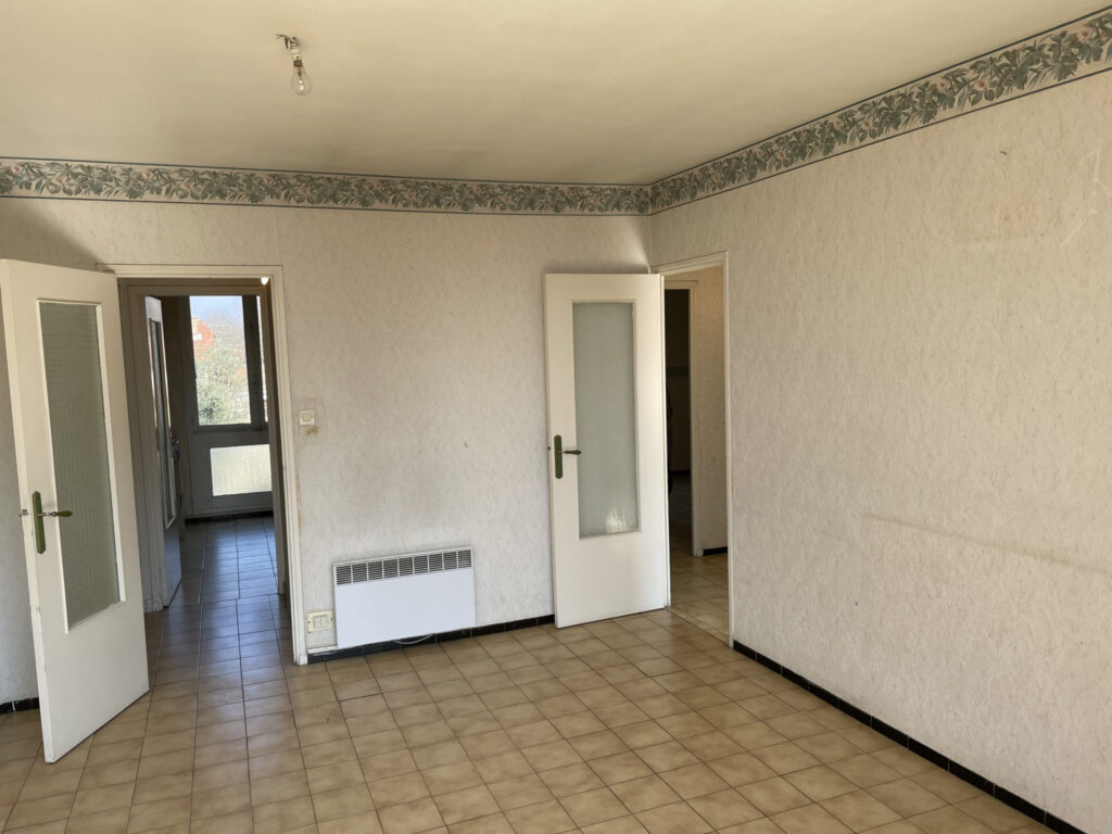 T3 avec travaux  dans résidence sécurisée au calme