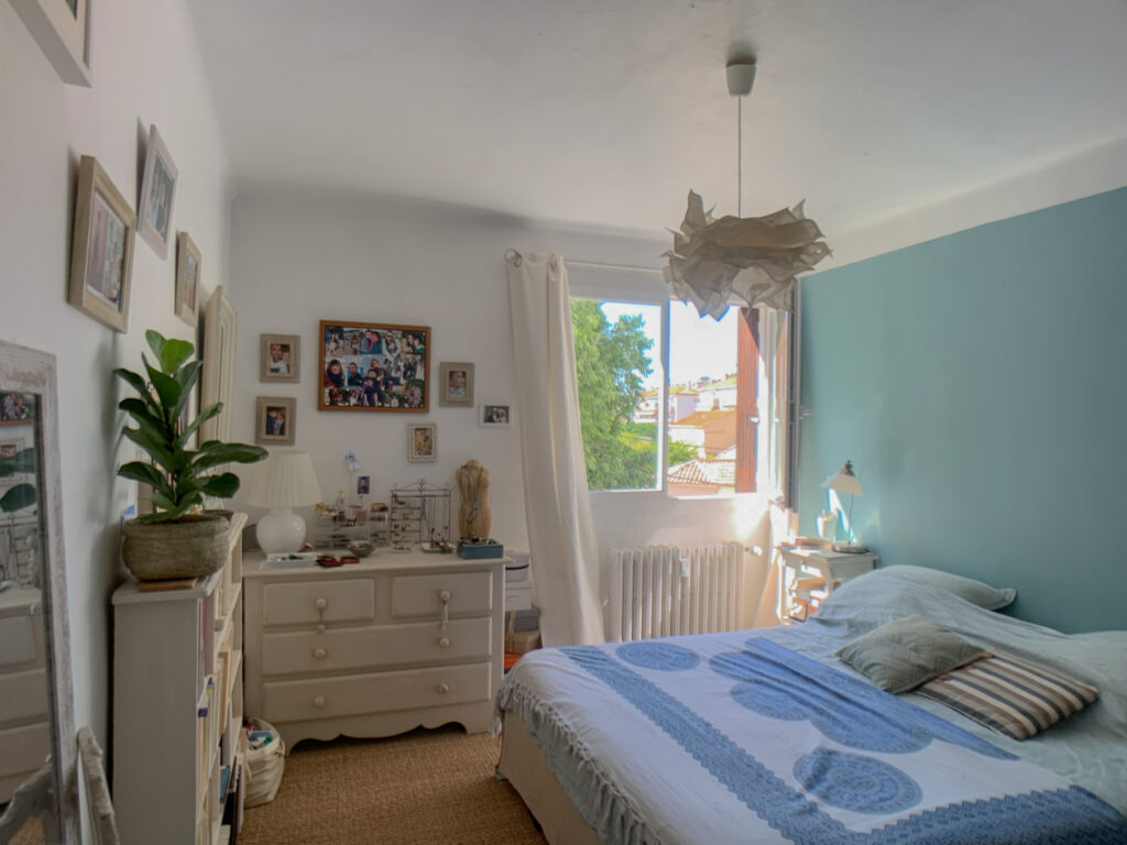 Charmant T3 LUMINEUX en DERNIER ETAGE avec TERRASSE