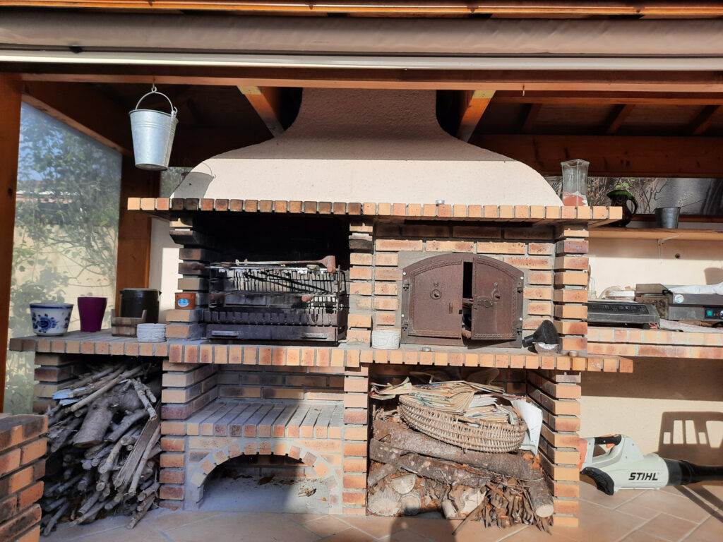 MAISON 10 Pièces 220m2 FIGEAC