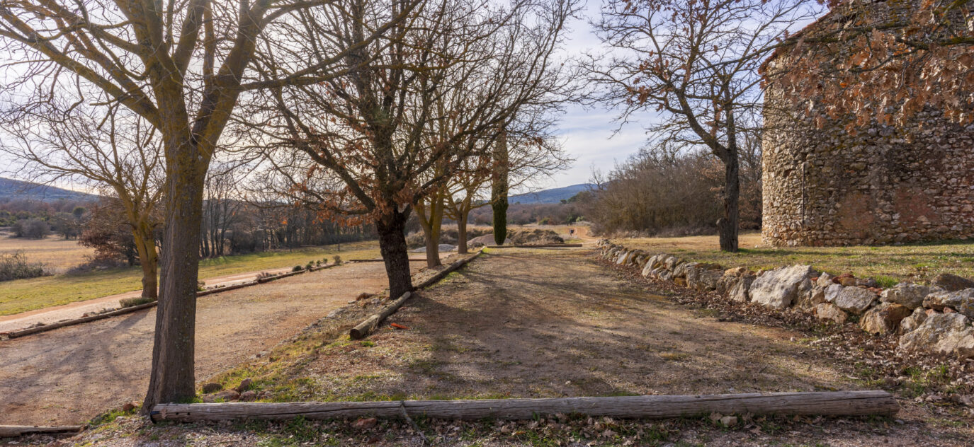 A Vendre, Propriété de 1.400 m2 sur 220 ha à l’Est d’Aix-en-