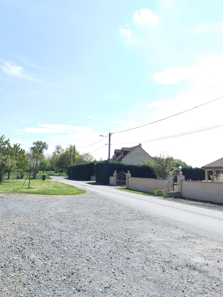 Propriété de famille dans joli village proche de Vichy – 12 pièces – 6 chambres – 300 m²