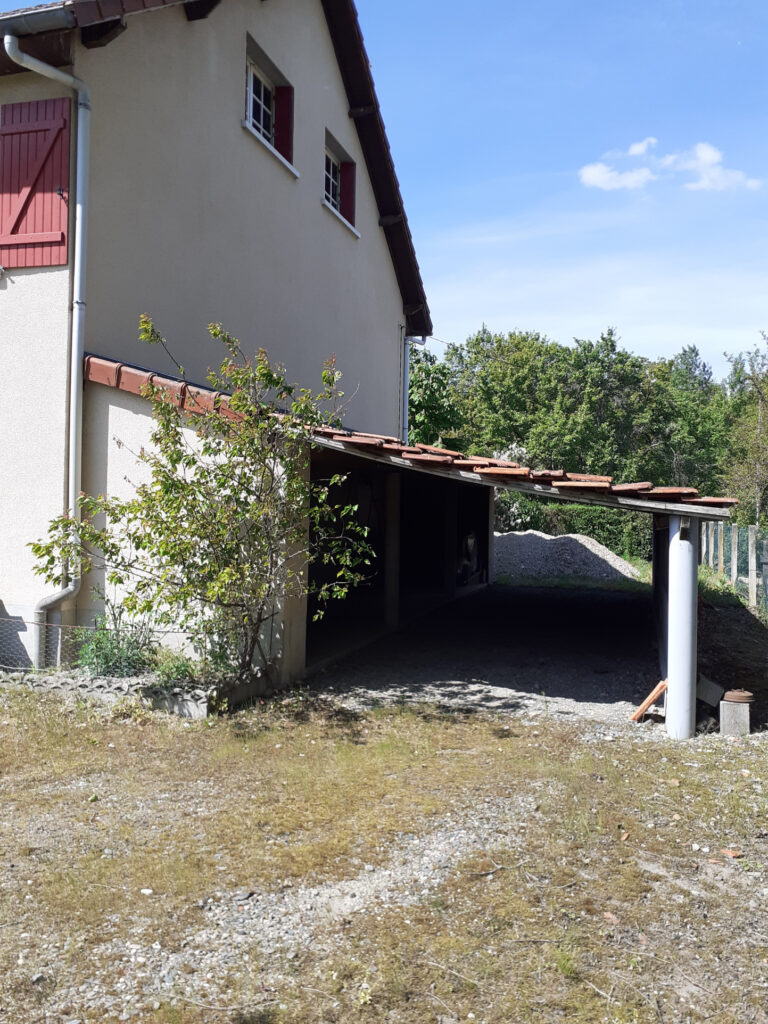 Propriété de famille dans joli village proche de Vichy