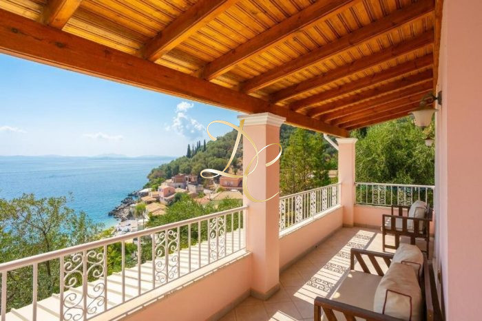 Villa bord de mer – 4 pièces – 3 chambres – 150 m²