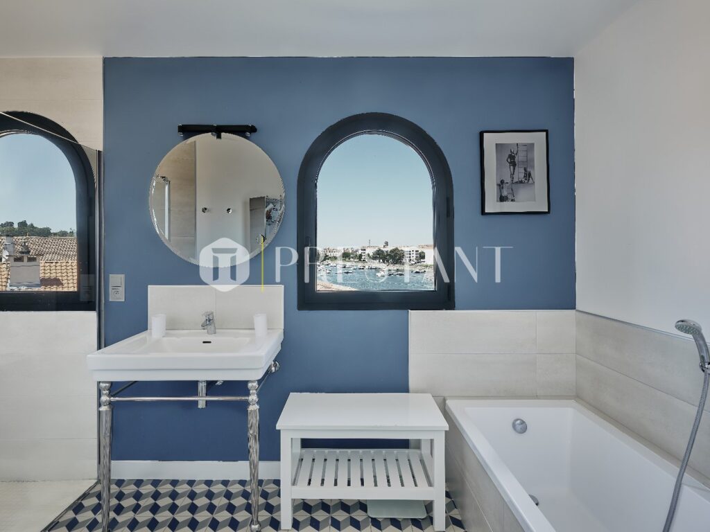 Maison – 6 chambres – 12 voyageurs – 300 m²