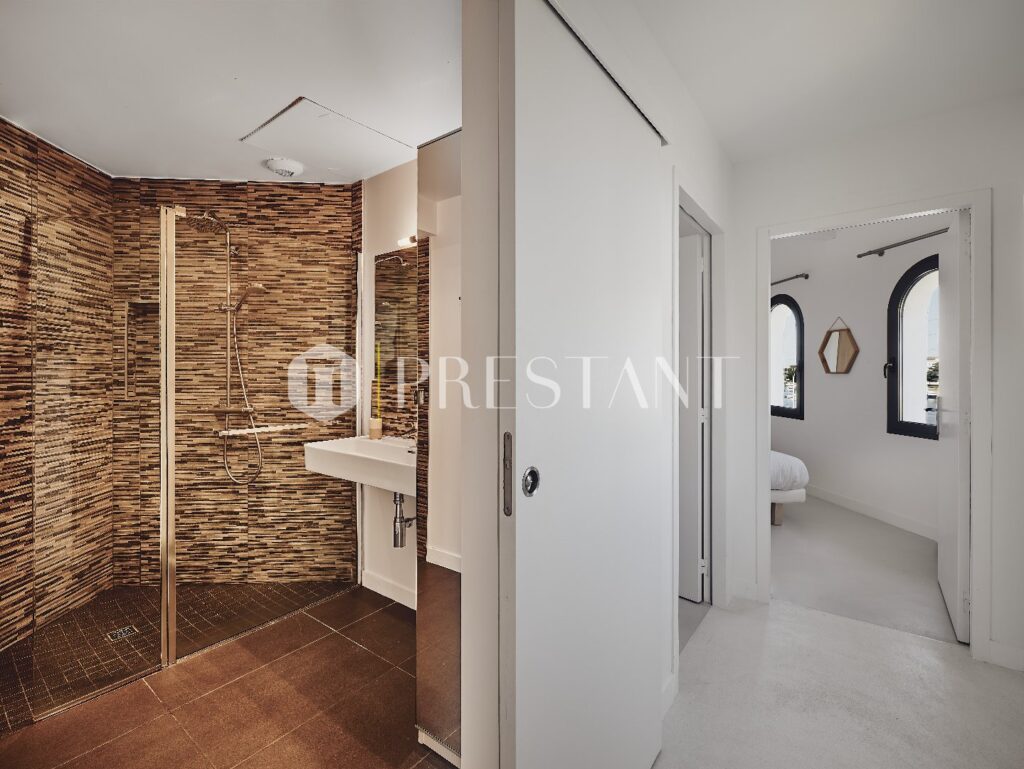 Maison – 6 chambres – 12 voyageurs – 300 m²