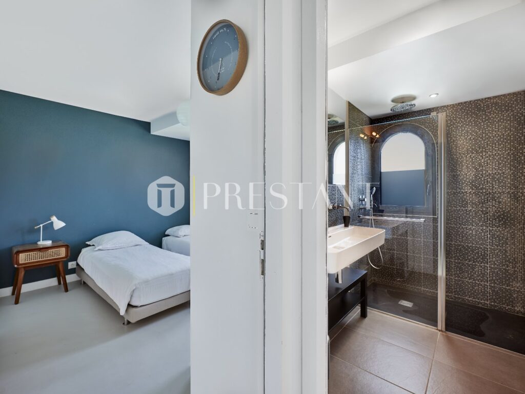 Maison – 8 pièces – 6 chambres – 12 voyageurs – 300 m²