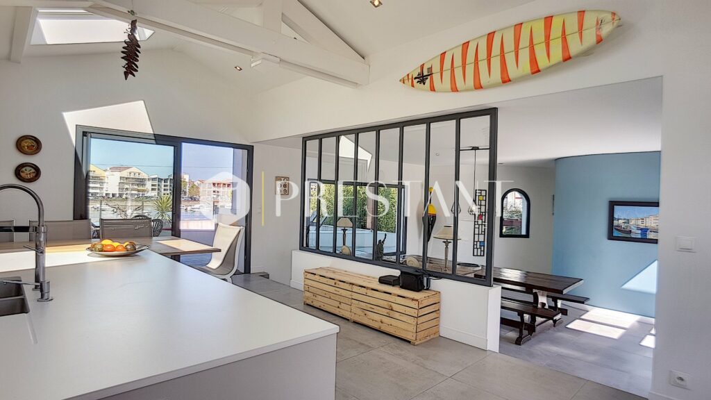 Maison – 6 chambres – 12 voyageurs – 300 m²