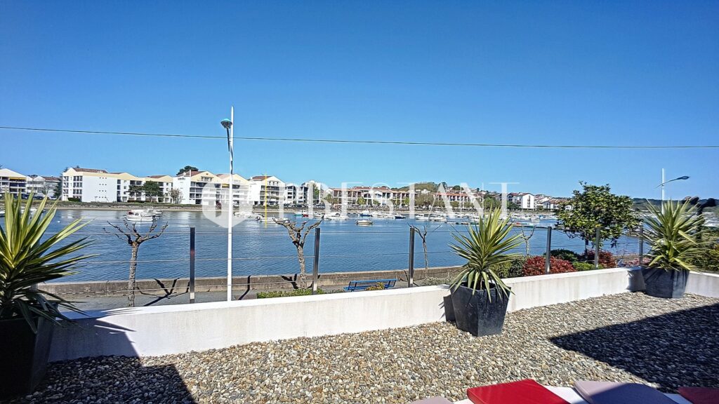 Maison – 6 chambres – 12 voyageurs – 300 m²