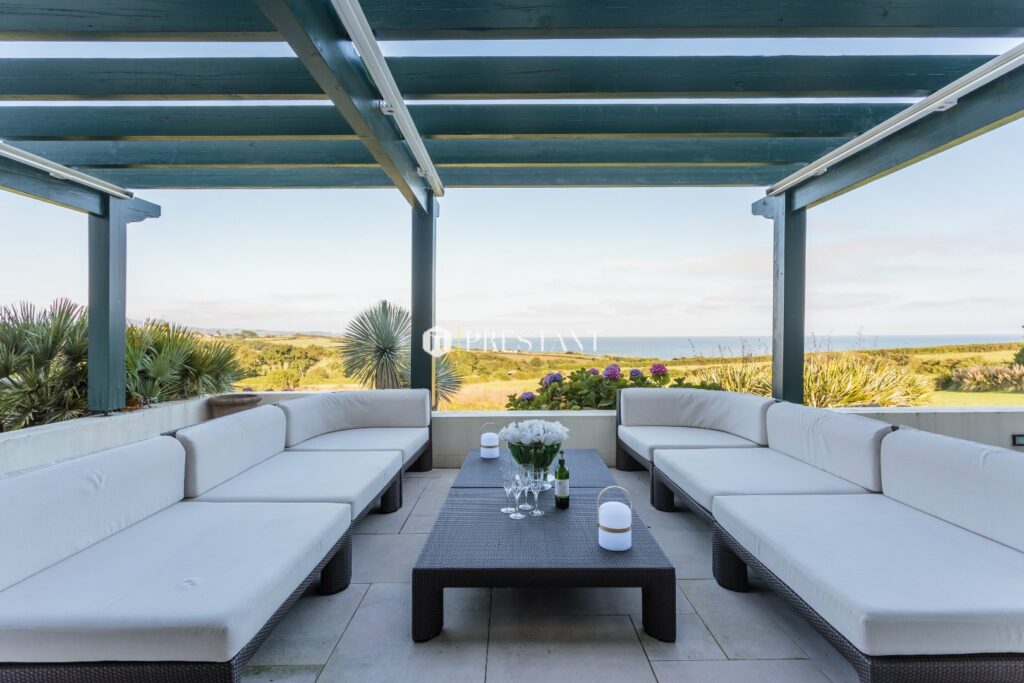 Maison – 6 chambres – 13 voyageurs – 400 m²