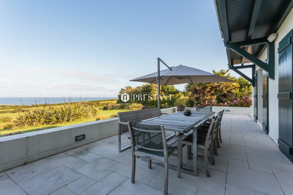 Maison – 6 chambres – 13 voyageurs – 400 m²