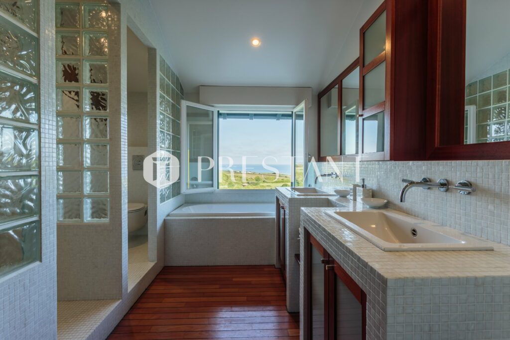 Maison – 6 chambres – 13 voyageurs – 400 m²