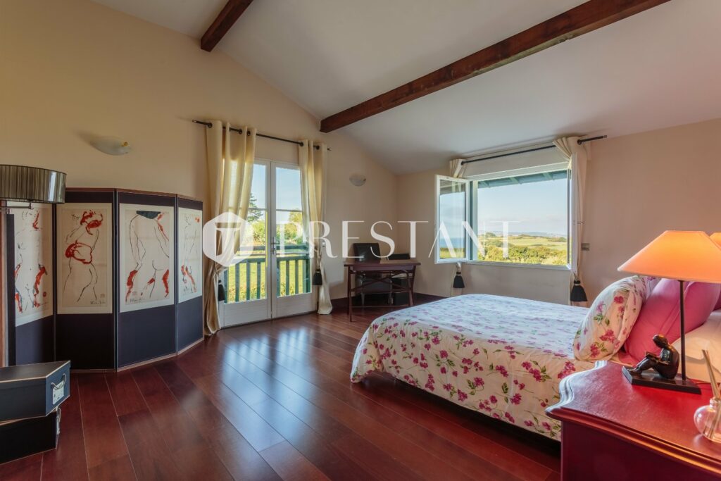 Maison – 6 chambres – 13 voyageurs – 400 m²