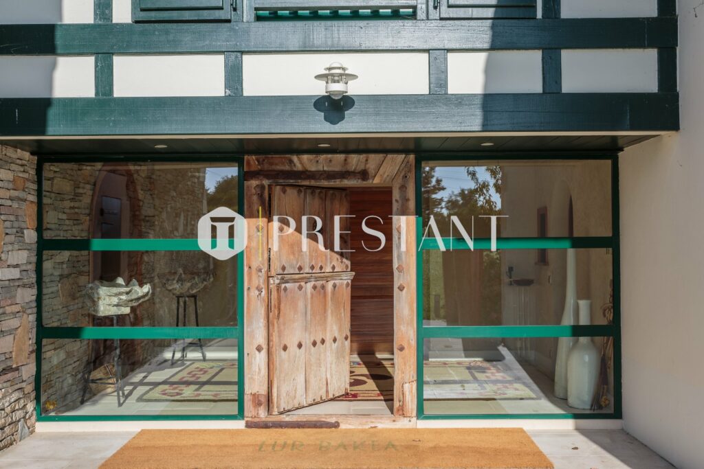 Maison – 6 chambres – 13 voyageurs – 400 m²