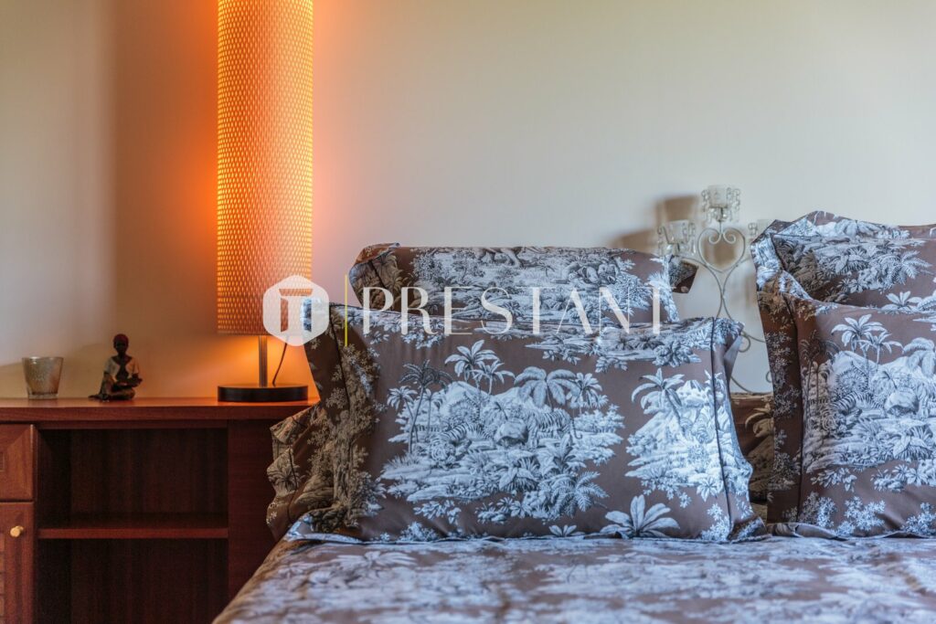 Maison – 6 chambres – 13 voyageurs – 400 m²