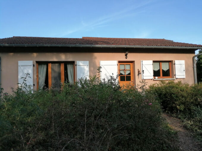 Maison de 2005 dans joli village avec base nautique proche d – 5 pièces – 3 chambres – 206 m²