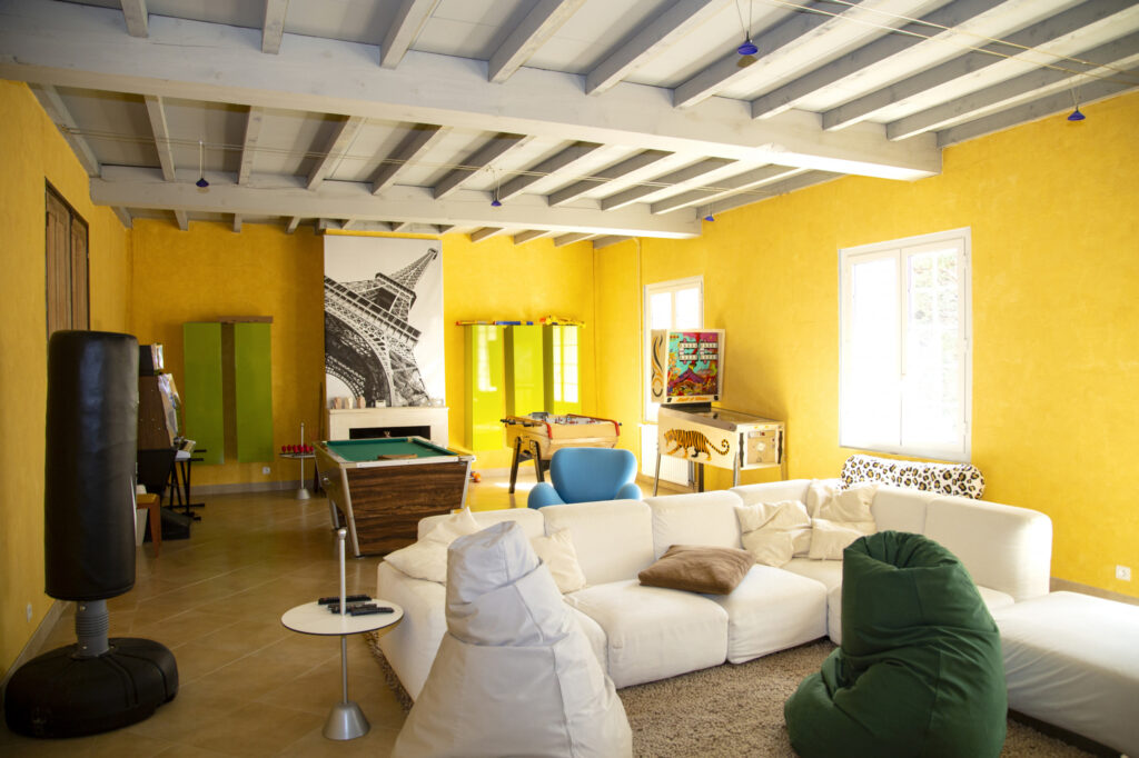  DEMEURE DE PRESTIGE AVEC PISCINE AU COEUR DES VIGNES!