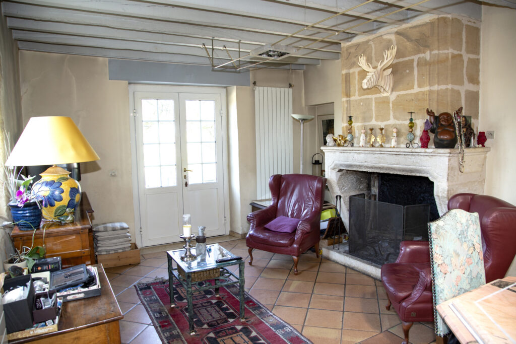  DEMEURE DE PRESTIGE AVEC PISCINE AU COEUR DES VIGNES!