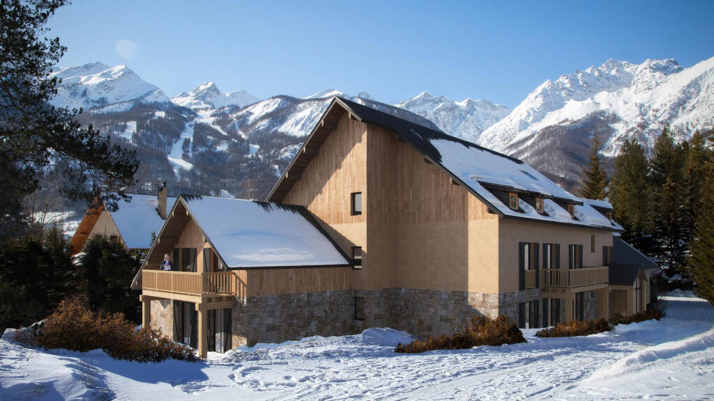 Maison à vendre à Serre Chevalier (05) avec FININVEST – 6 pièces – 4 chambres – 121 m²